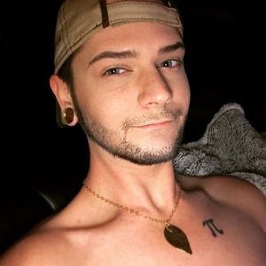 Meet your Posher, Connor